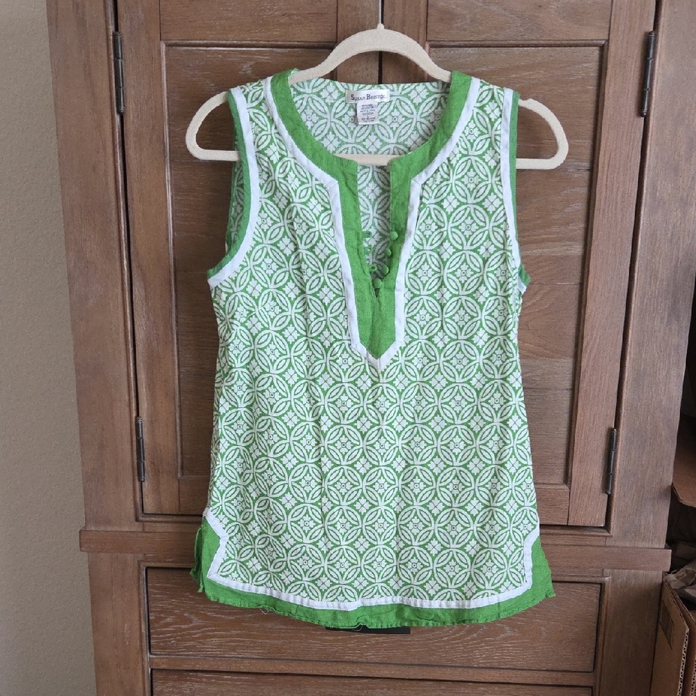 Susan Bristol Green and White Geometric Top Size L